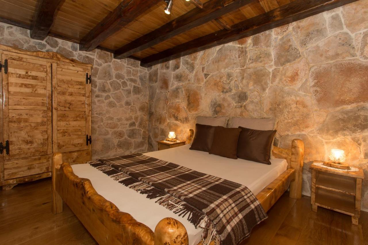 Stonehouse Marina Villa Vrsine ภายนอก รูปภาพ